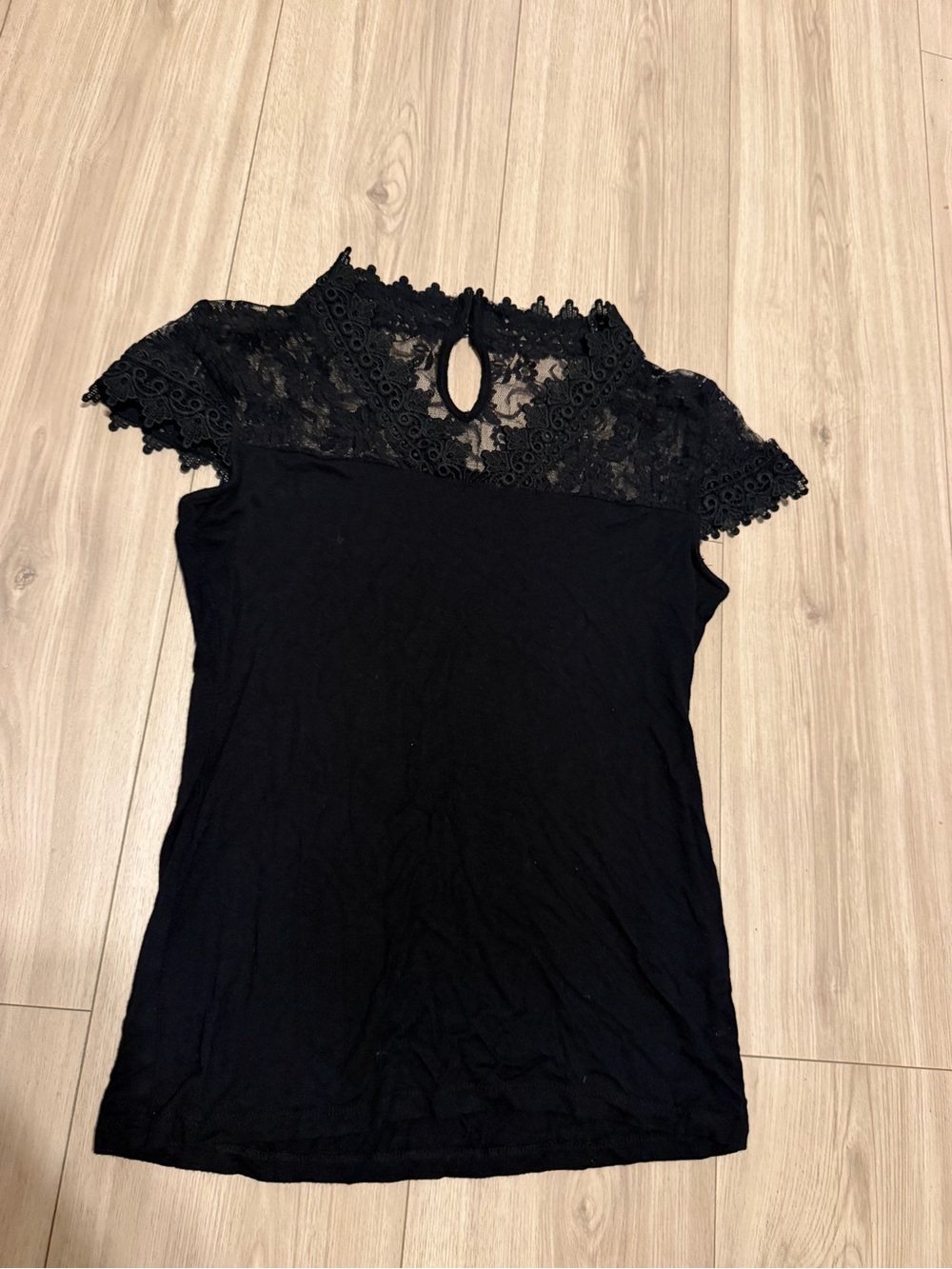 Women's Black Lace Short Sleeve Top